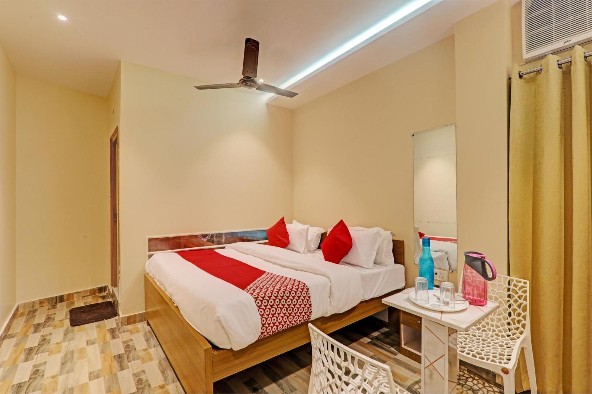 Super Hotel O Royal Regency Palace Gorakhpur Exterior photo