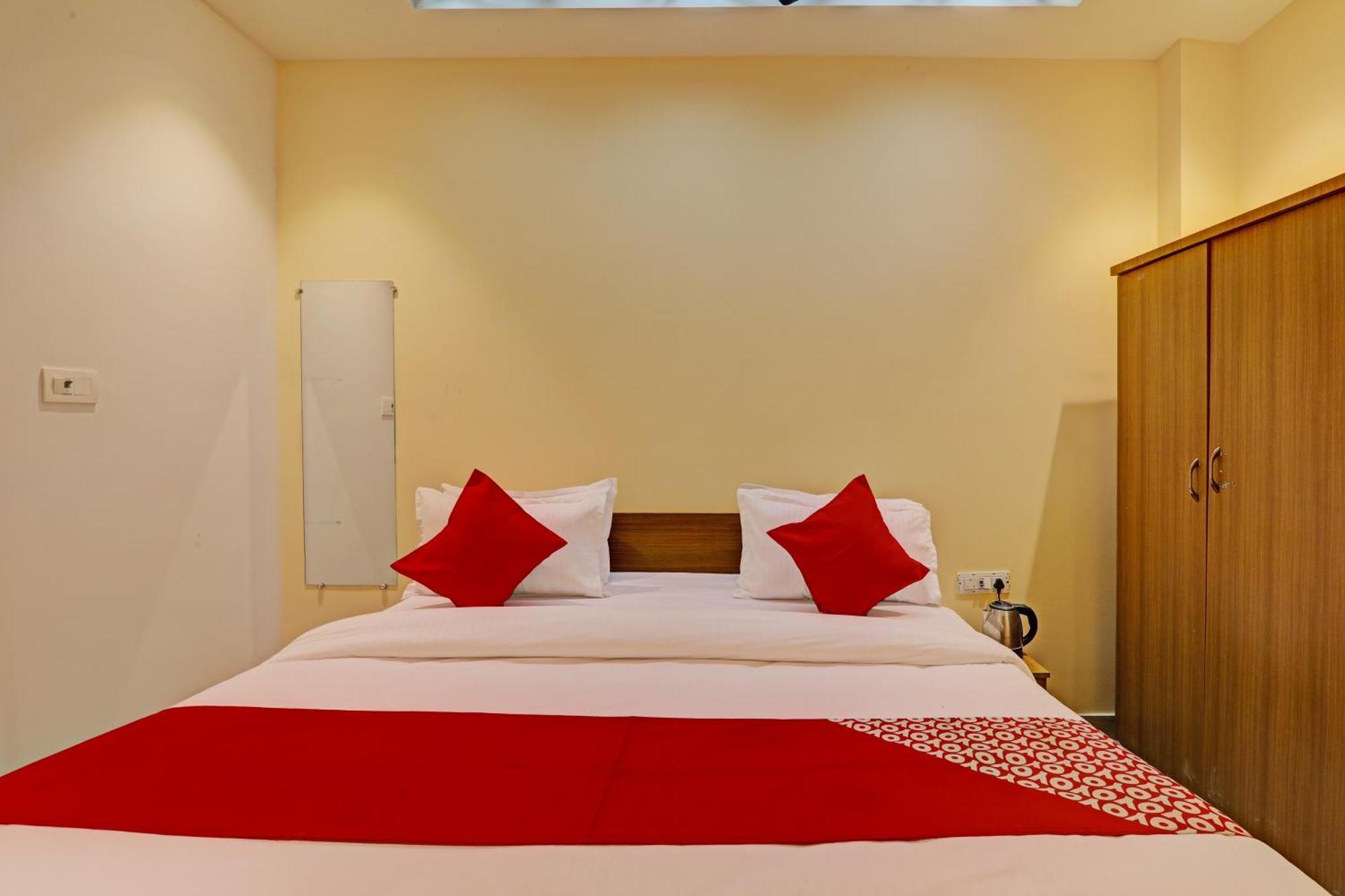 Super Hotel O Royal Regency Palace Gorakhpur Exterior photo