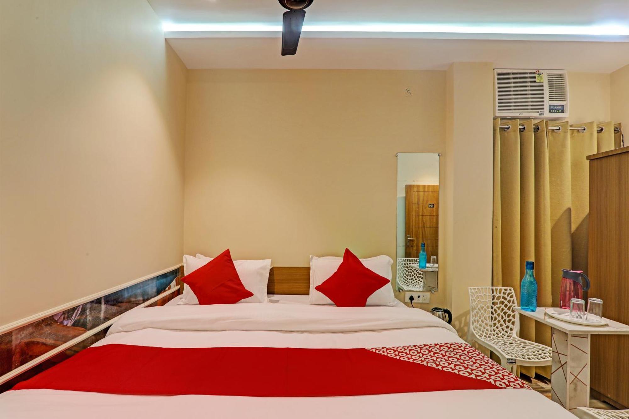 Super Hotel O Royal Regency Palace Gorakhpur Exterior photo