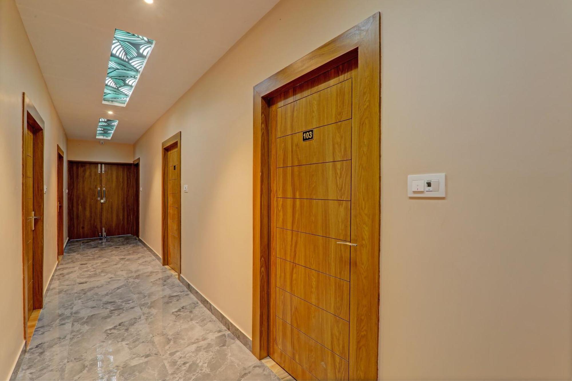 Super Hotel O Royal Regency Palace Gorakhpur Exterior photo