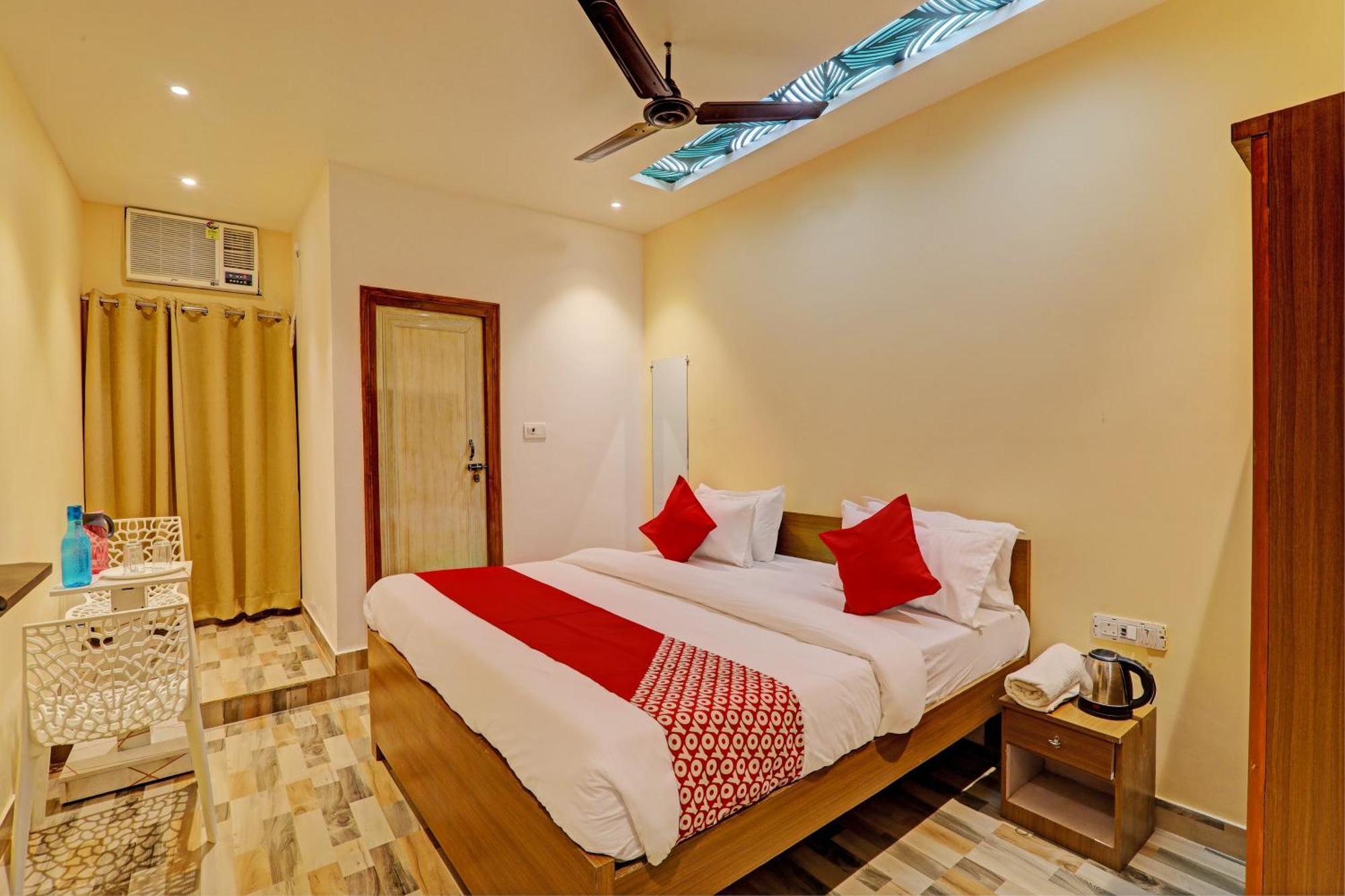 Super Hotel O Royal Regency Palace Gorakhpur Exterior photo